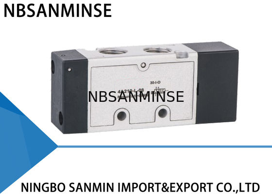 1/8 "1/4" بندر تک / دو Solenoid Valve ISO9001 Certification